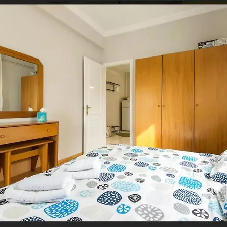 Dimitris House 6 With Private Closed Parking *