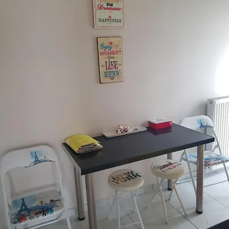 Dimitris House 6 With Private Closed Parking 公寓 *
